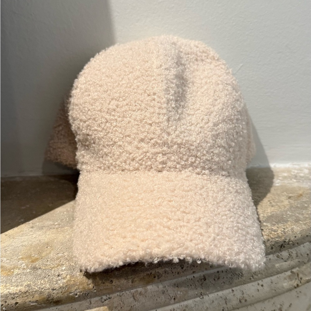Wyld blue Textured Cream Hat with Gold Detail